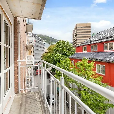 City Center - Fully Furnished In High Standard * Bergen